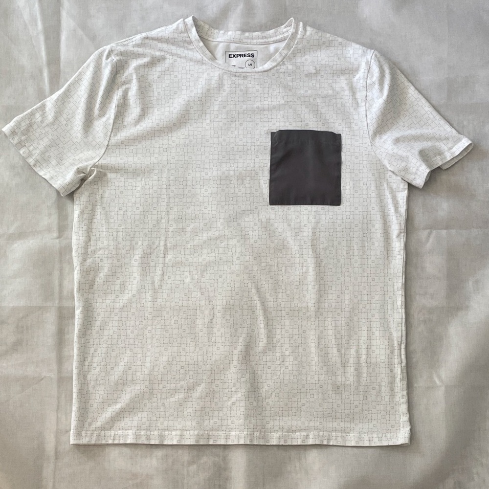 Express Men’s White Patterned Tee with Contrast Dark Gray Pocket Mens large